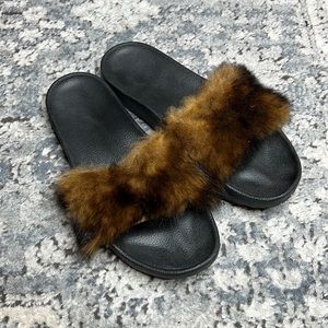 Women Ugg Sandal/ Slipper